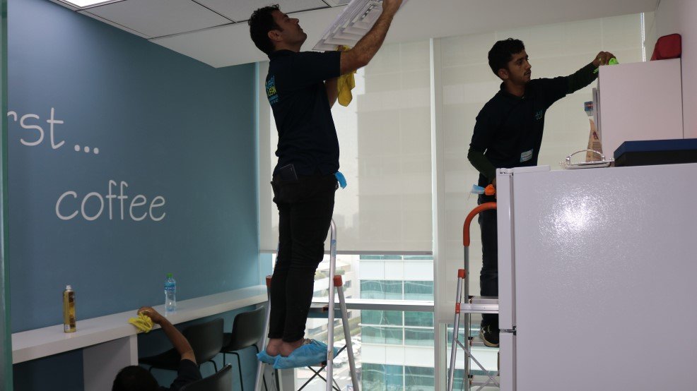 building deep cleaning services