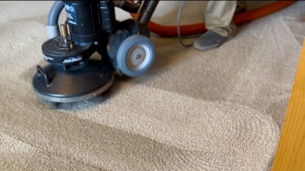 Carpet Deep Cleaning in dubai