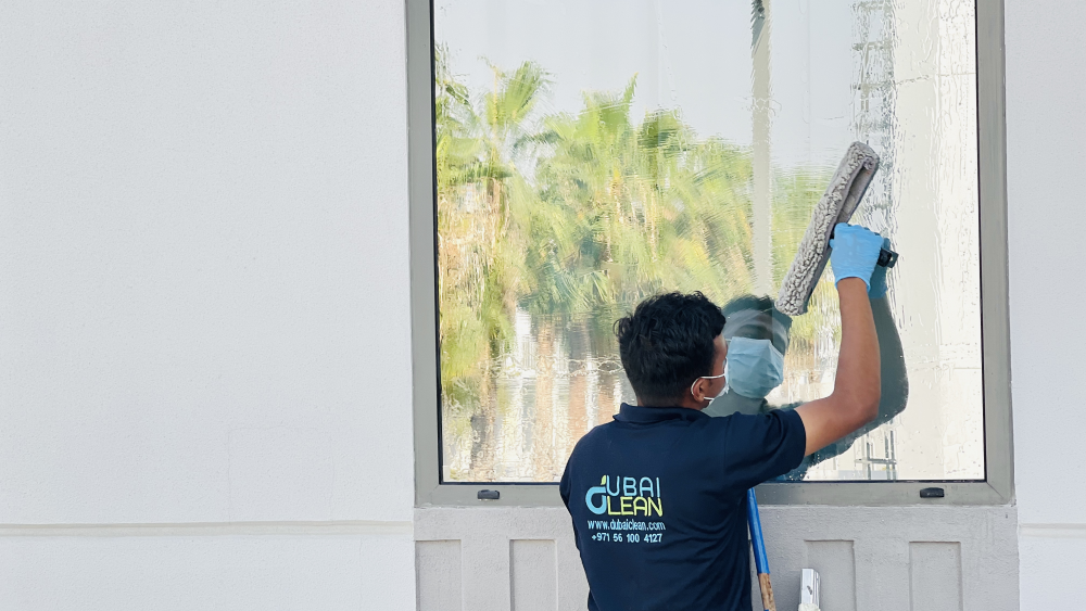 villa window glass cleaning services dubai, sharjah, abu dhabi