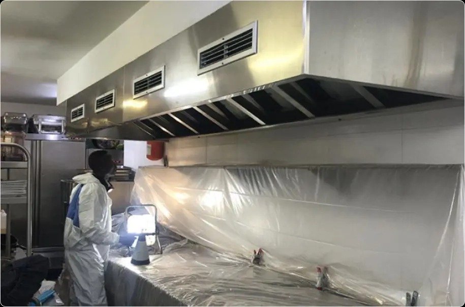 kitchen hood deep cleaning dubai