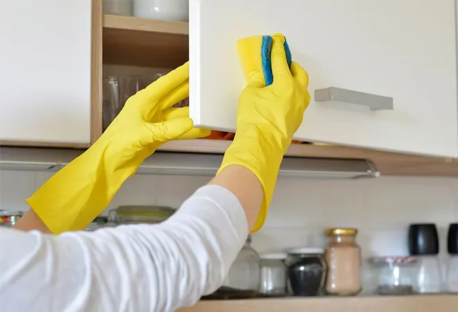 deep kitchen cleaning