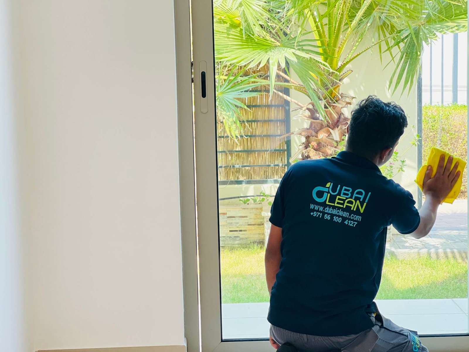 What is a deep cleaning of an office?