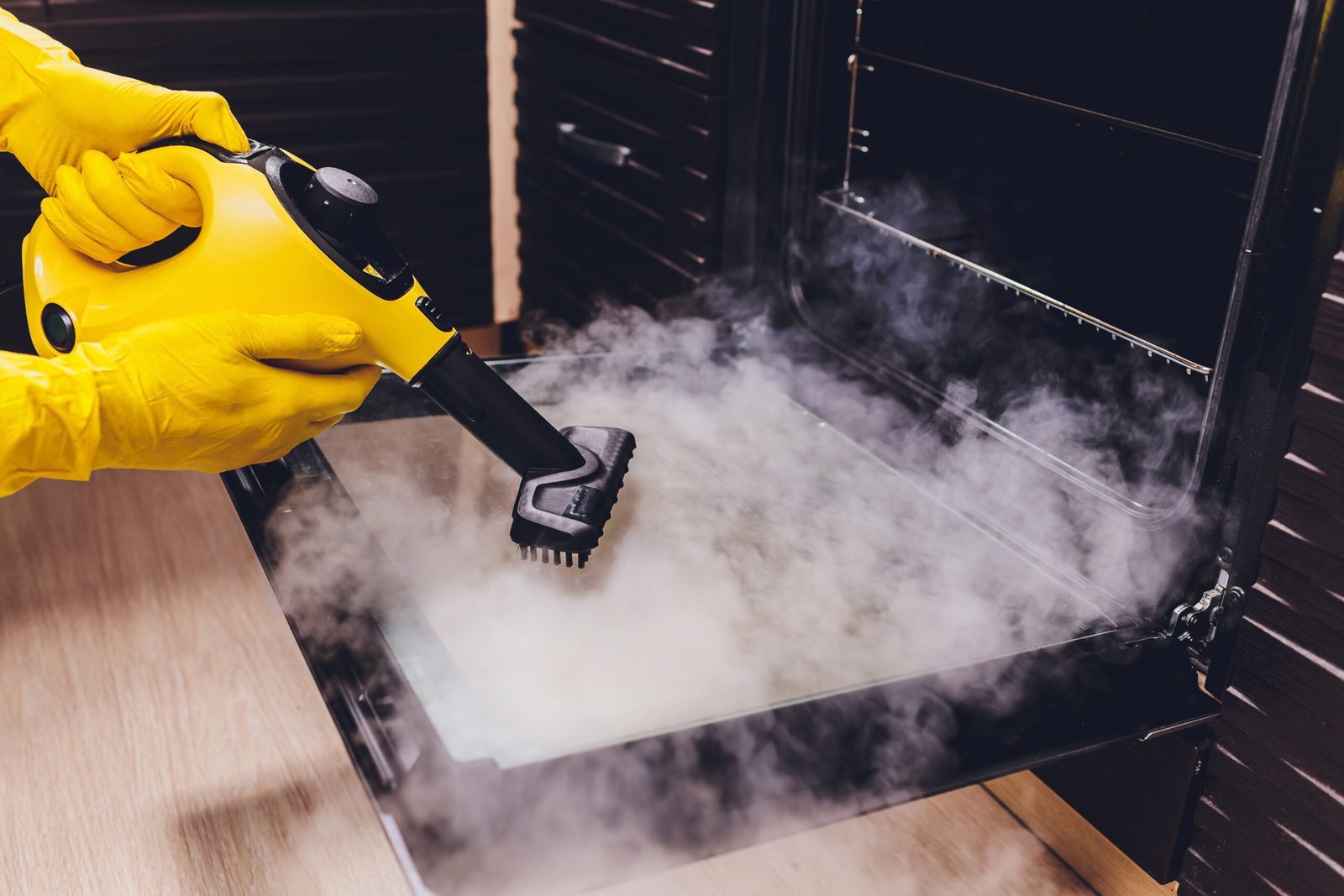 خدمات التنظيف الاحترافية