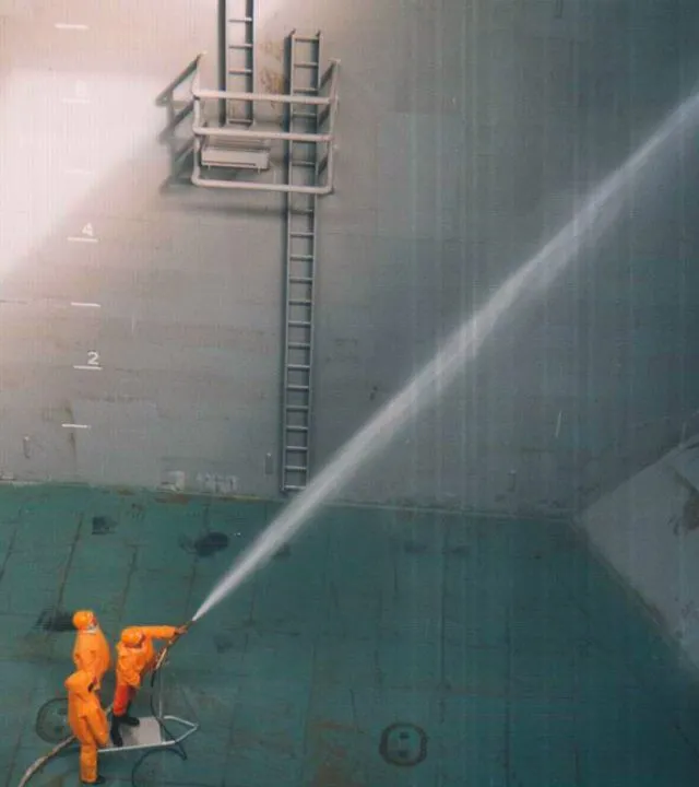 how do you clean an underground water tank