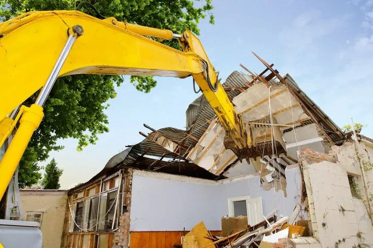 How do I choose a demolition company?