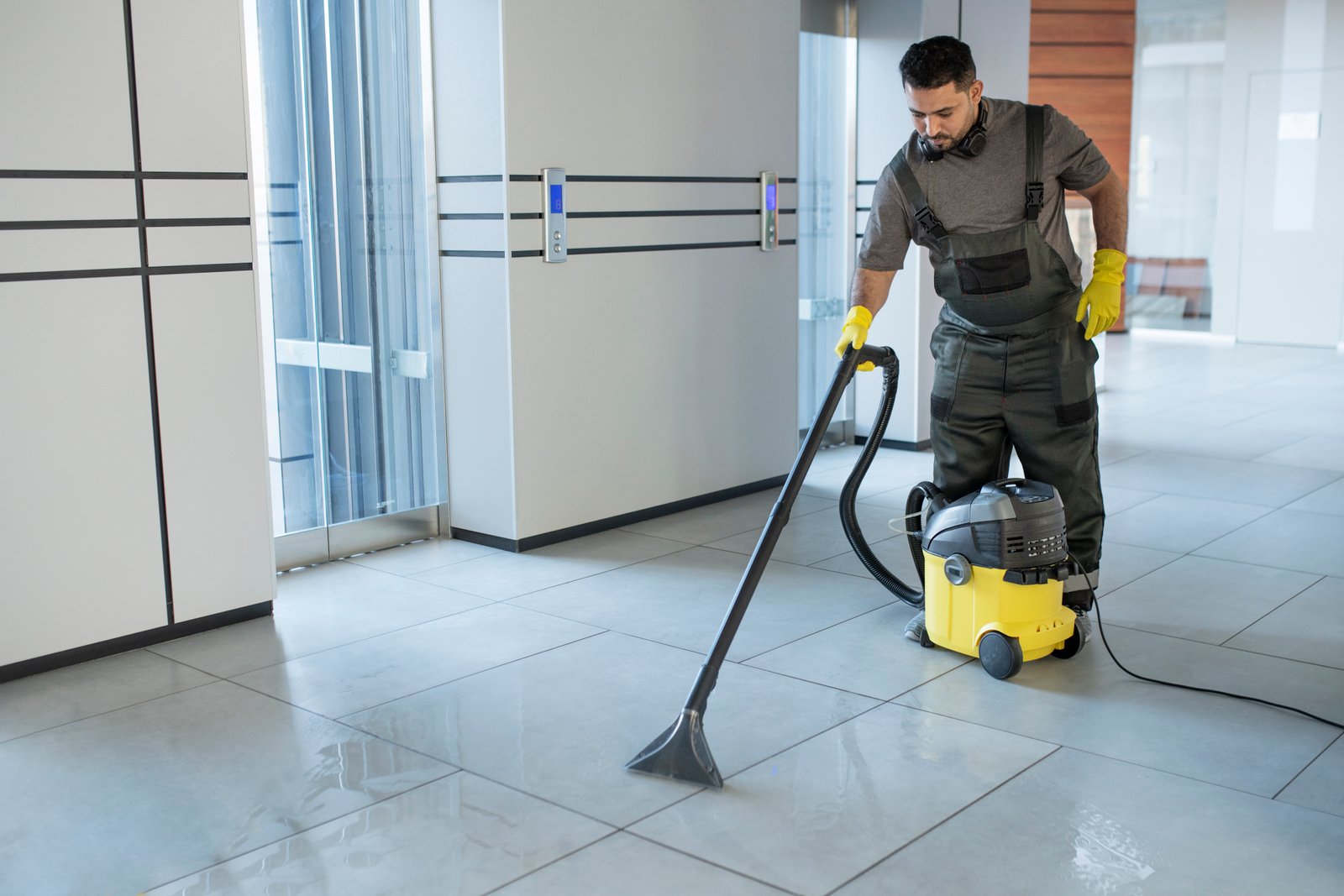 Best Thing to Clean Tile Grout–Dubai Clean