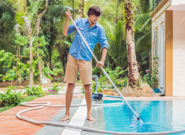 Swimming Pool Cleaning Near Me