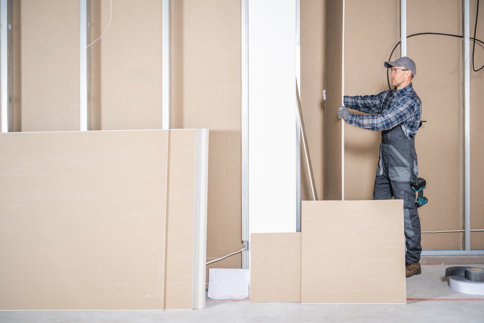 construction site contractor worker moving piece o 2025 03 15 05 11 37 utc